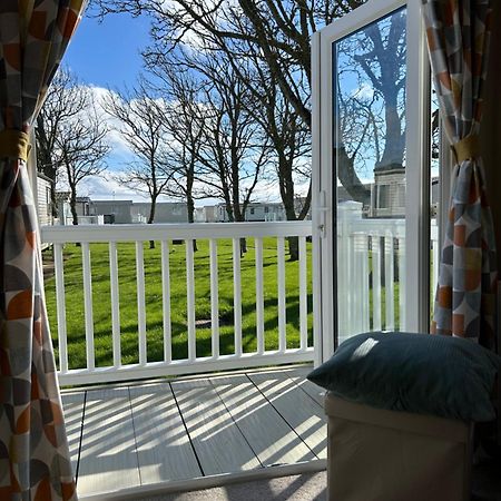 Bertie-By-The-Sea At Hoburne Naish Hotel Highcliffe Exterior foto